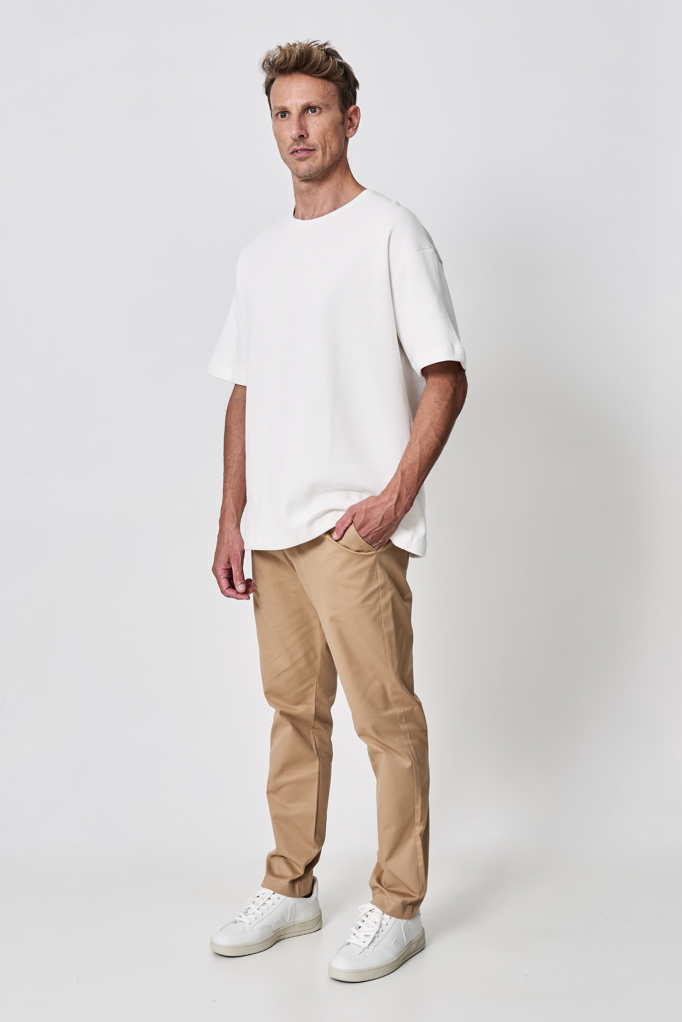OFF WHITE