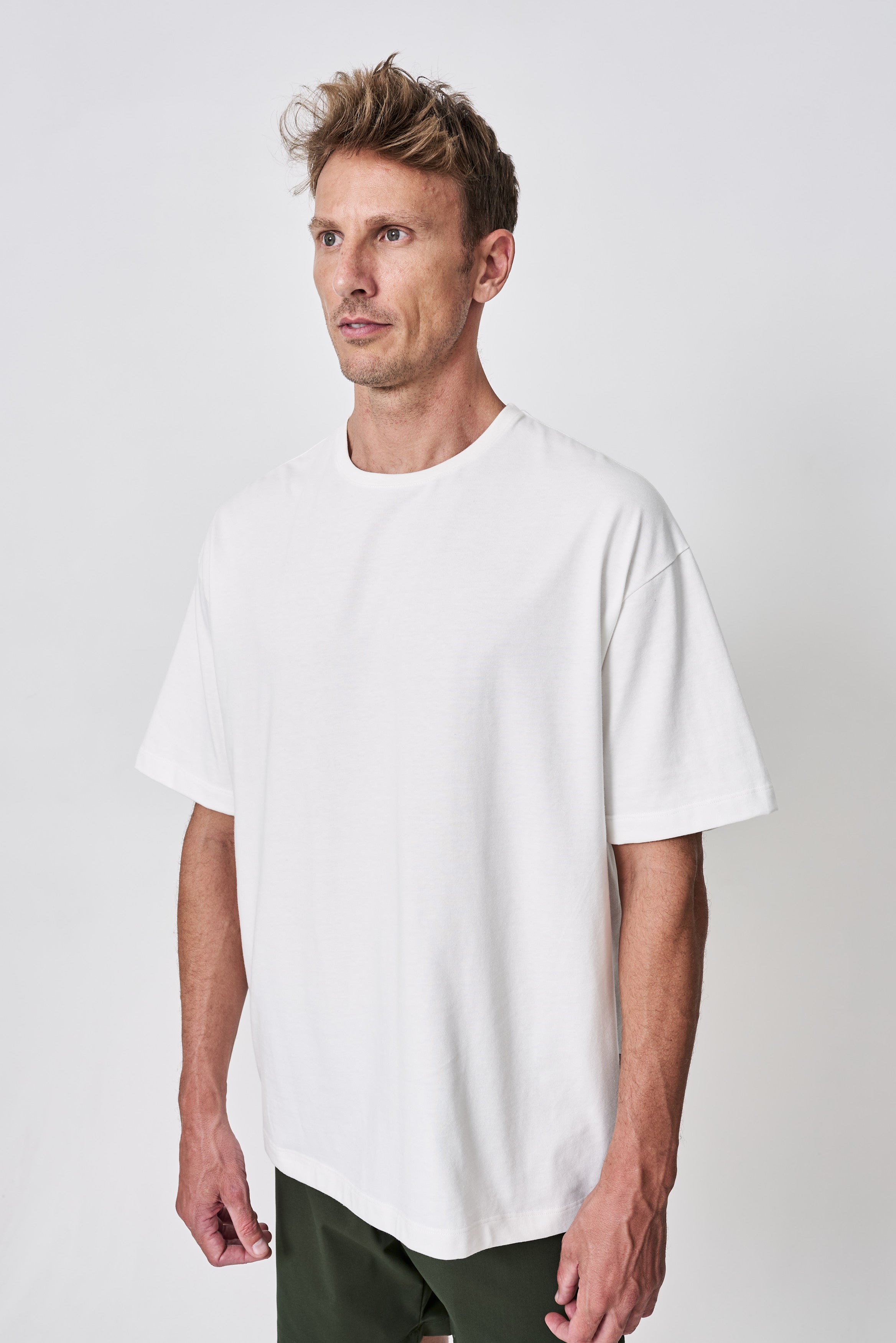 OFF WHITE